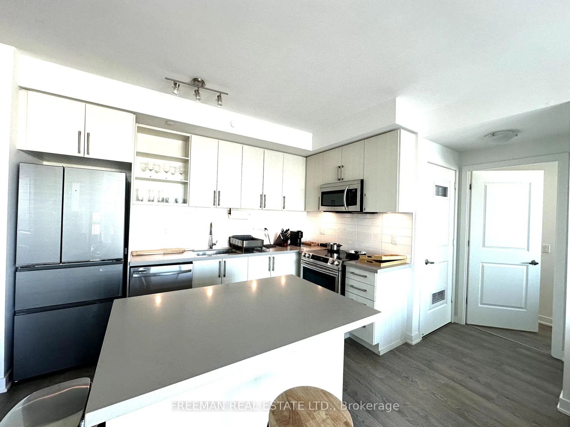 4699 Glen Erin Drive, #1509