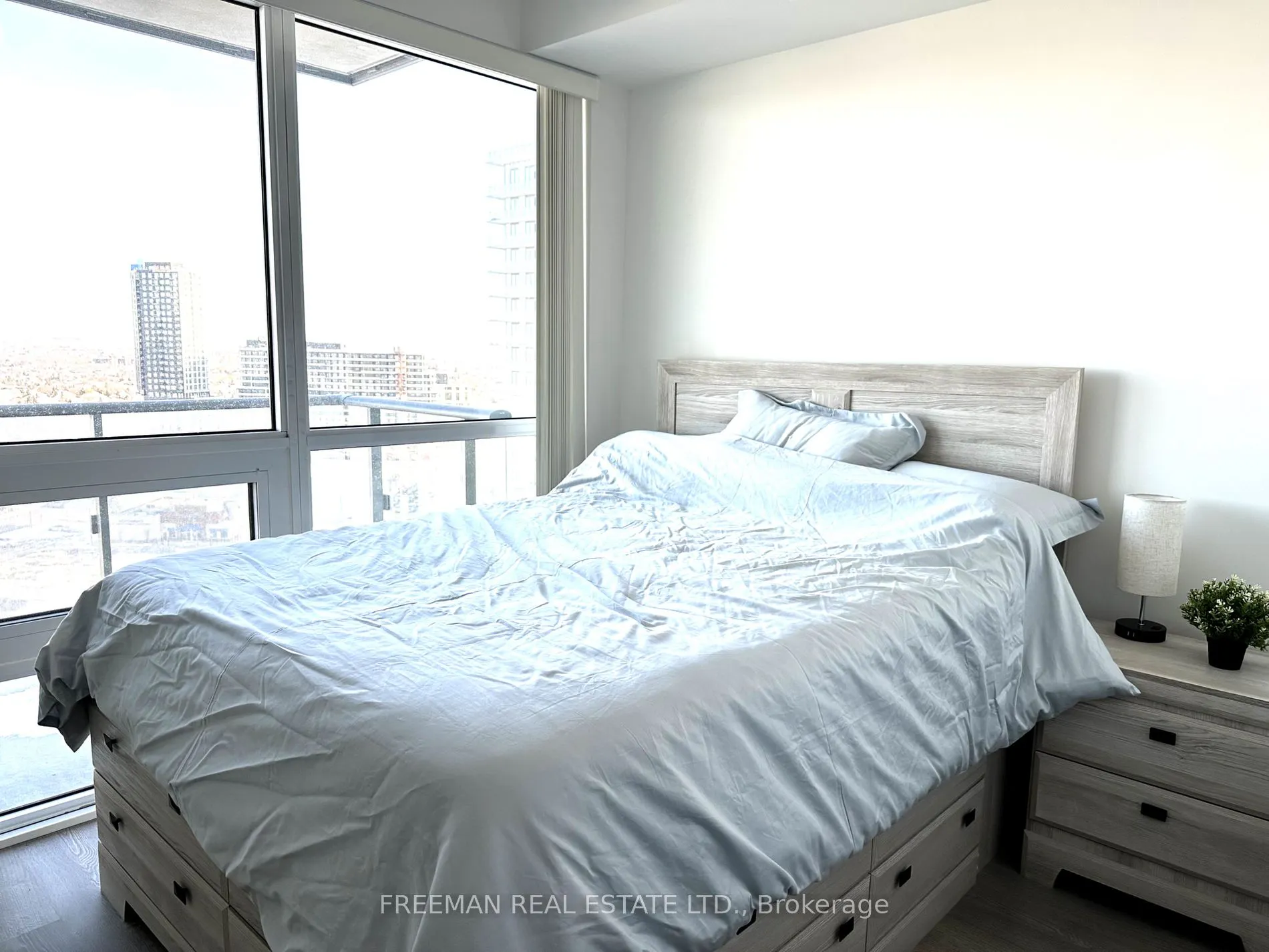 4699 Glen Erin Drive, #1509