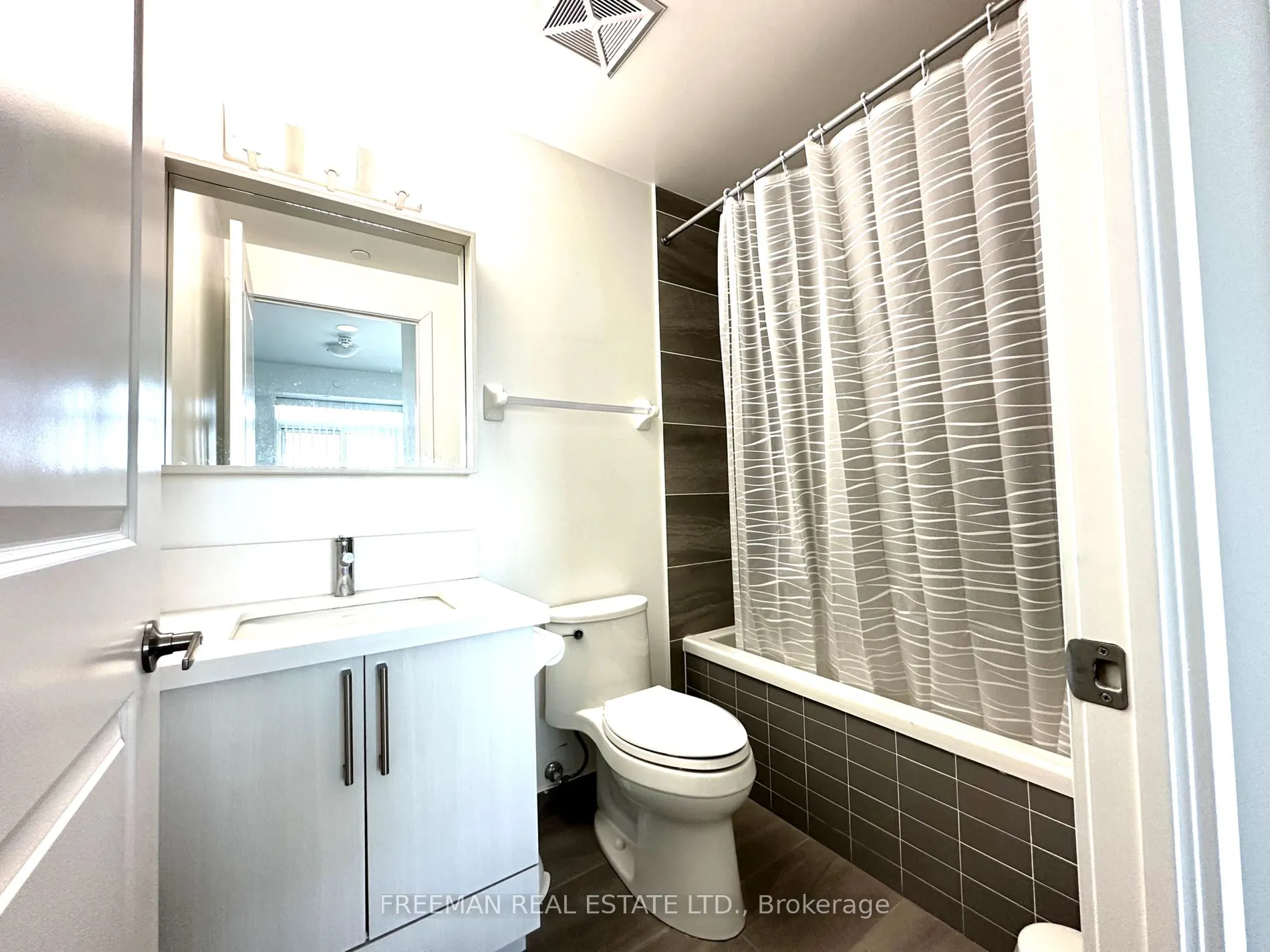 4699 Glen Erin Drive, #1509