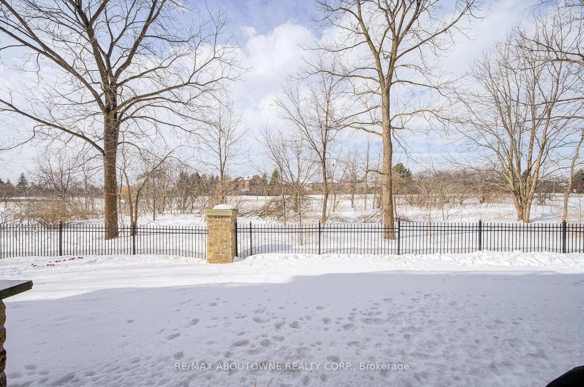 1490 Bishops Gate, #109