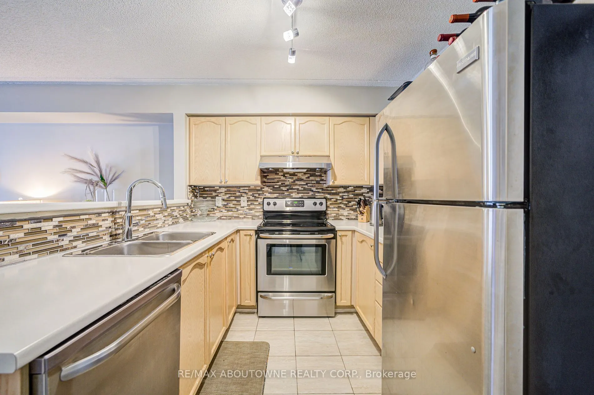 1490 Bishops Gate, #109