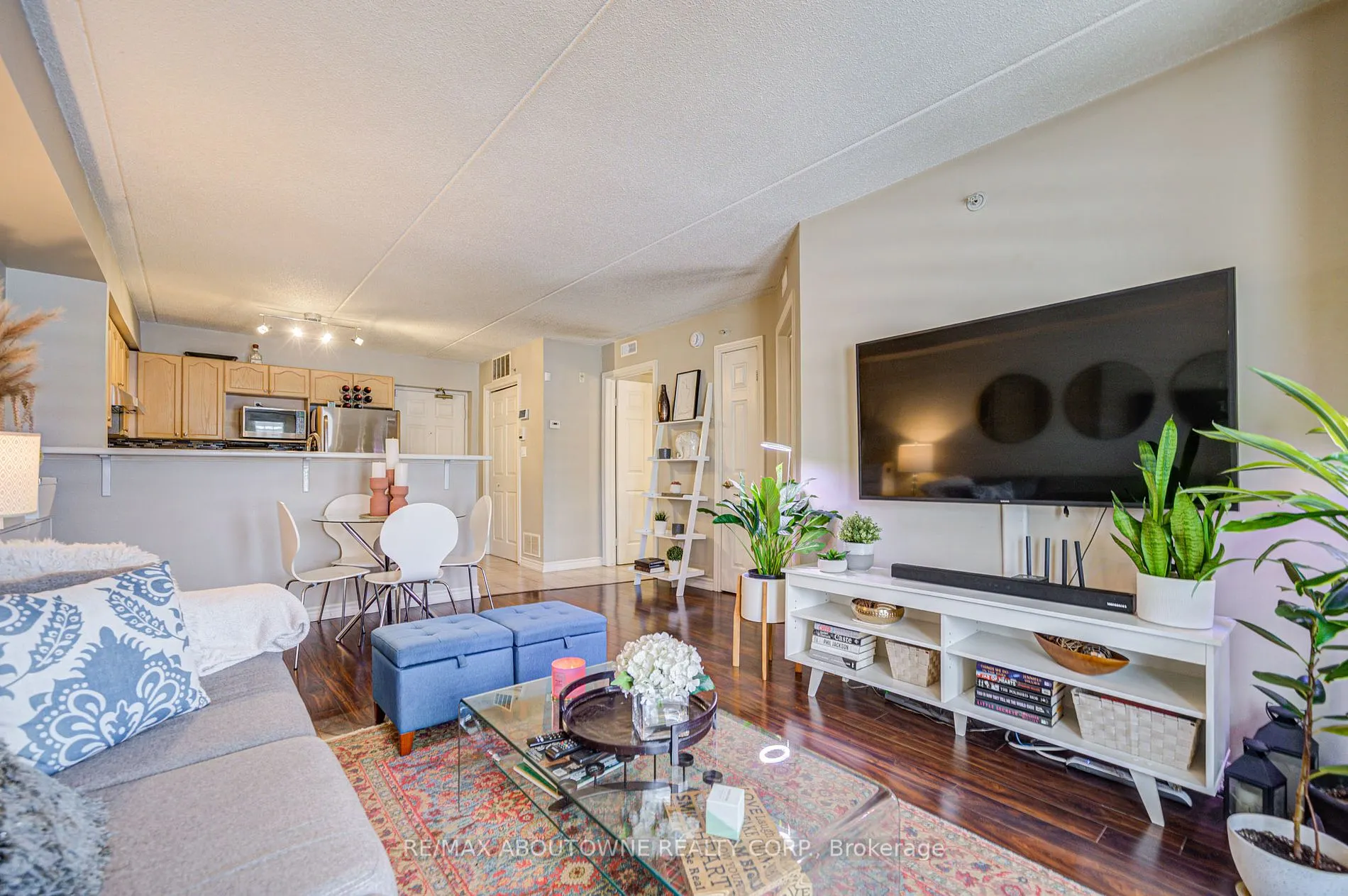 1490 Bishops Gate, #109