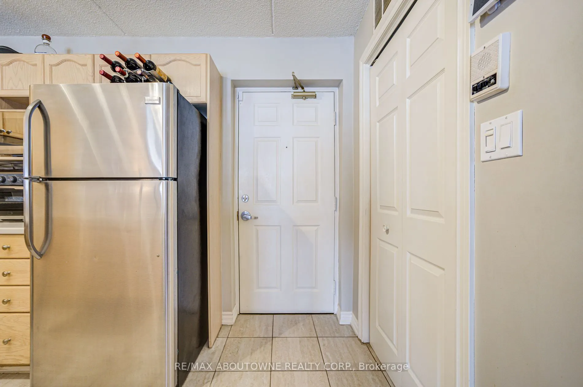 1490 Bishops Gate, #109