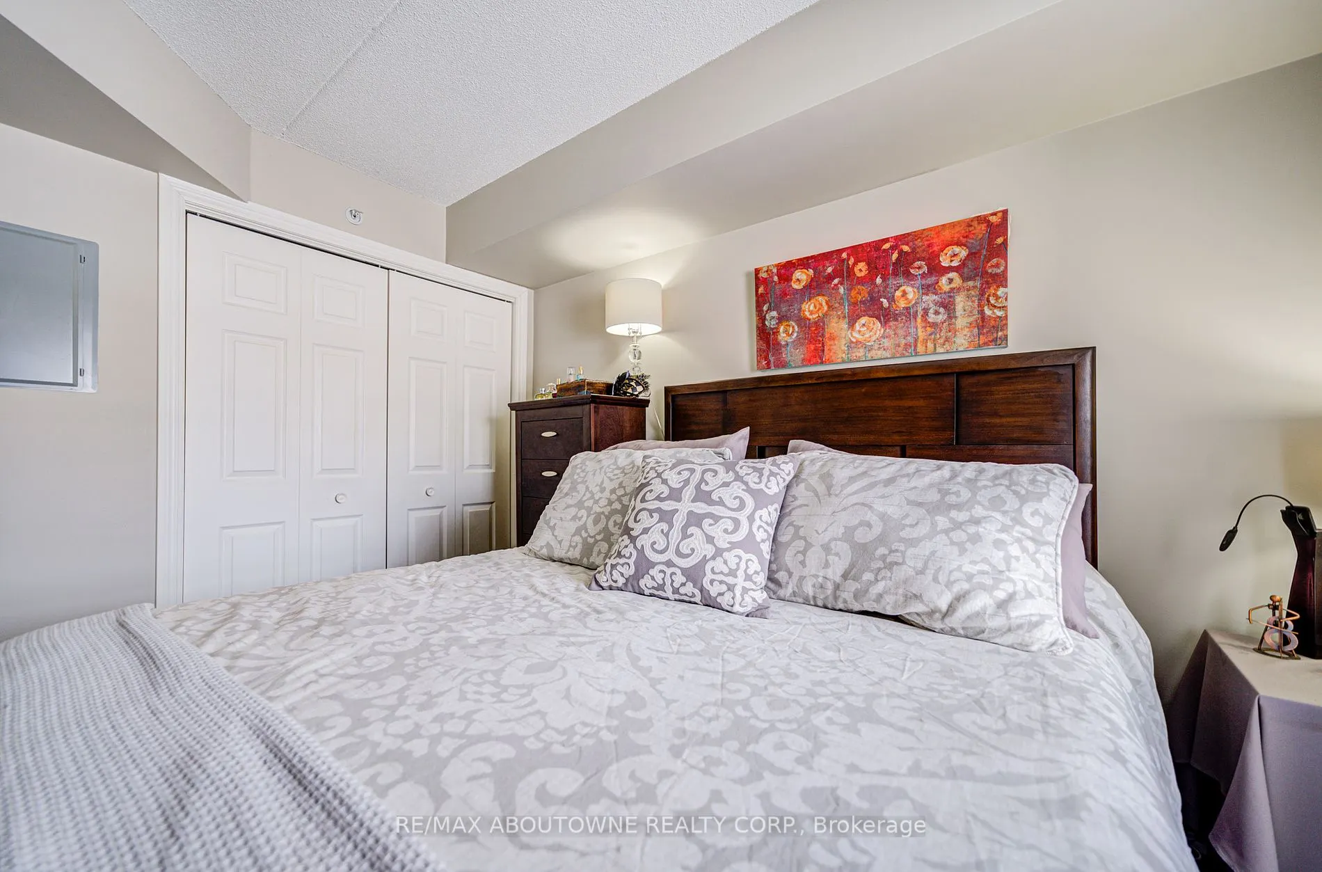 1490 Bishops Gate, #109