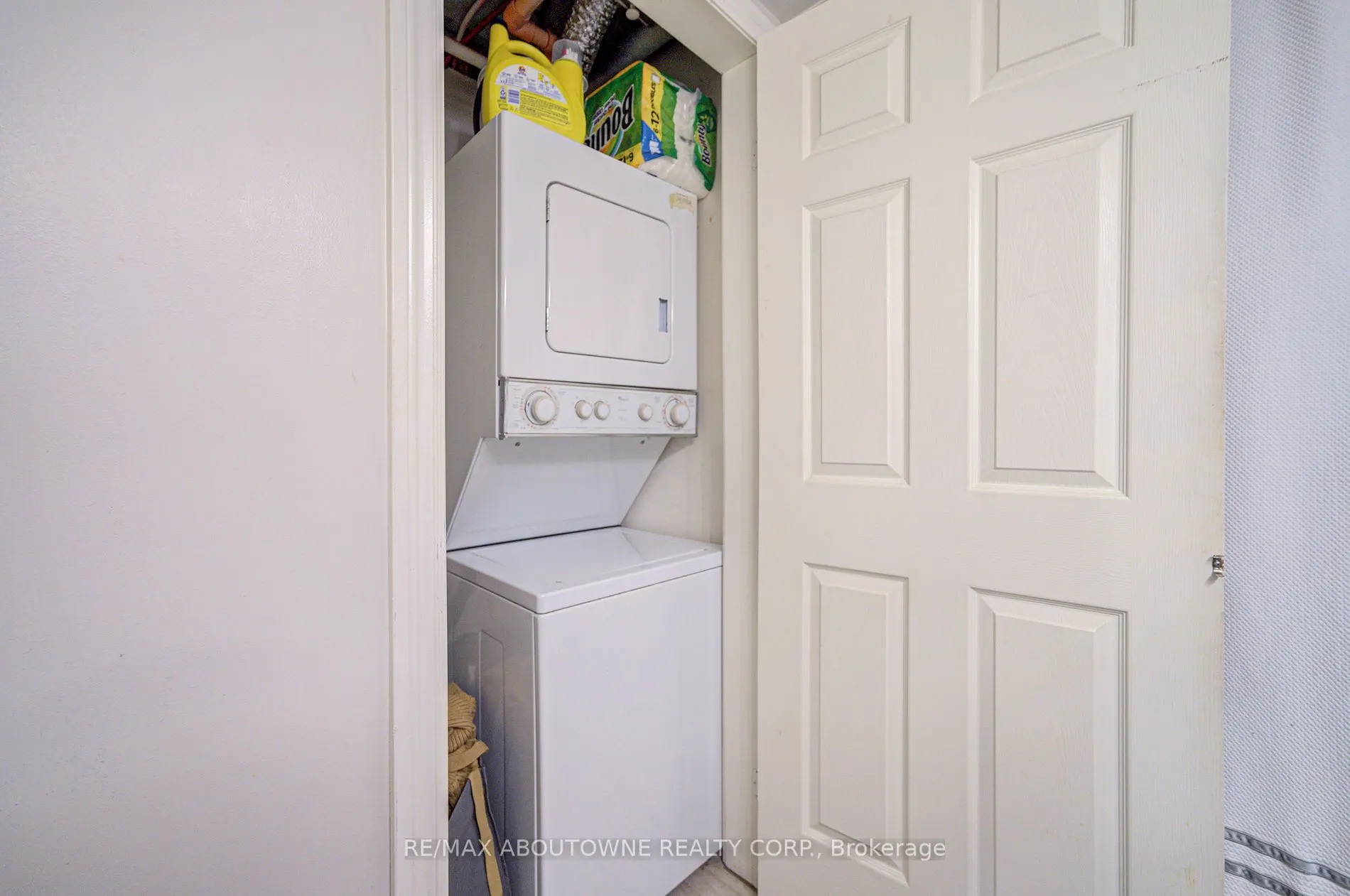 1490 Bishops Gate, #109