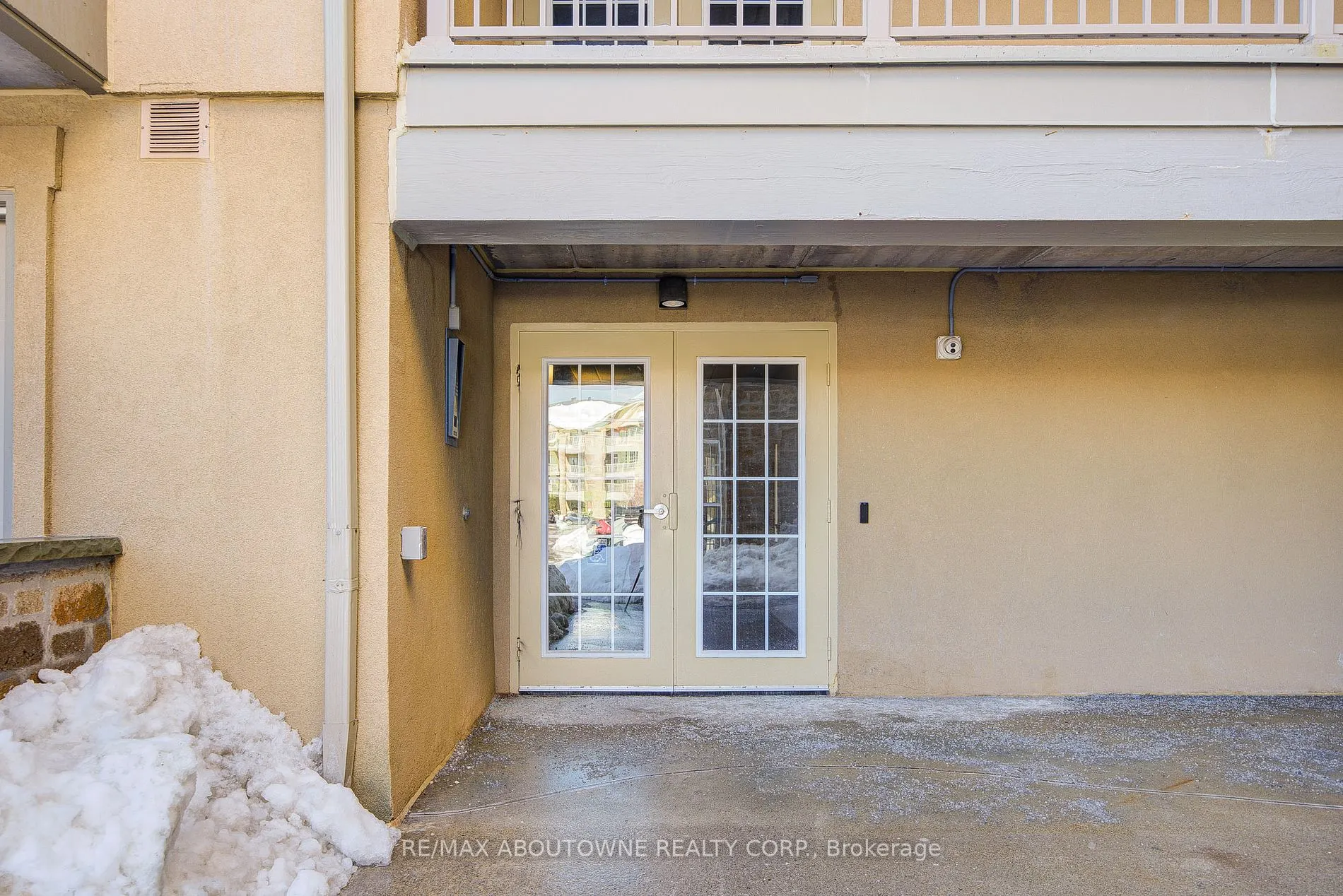 1490 Bishops Gate, #109