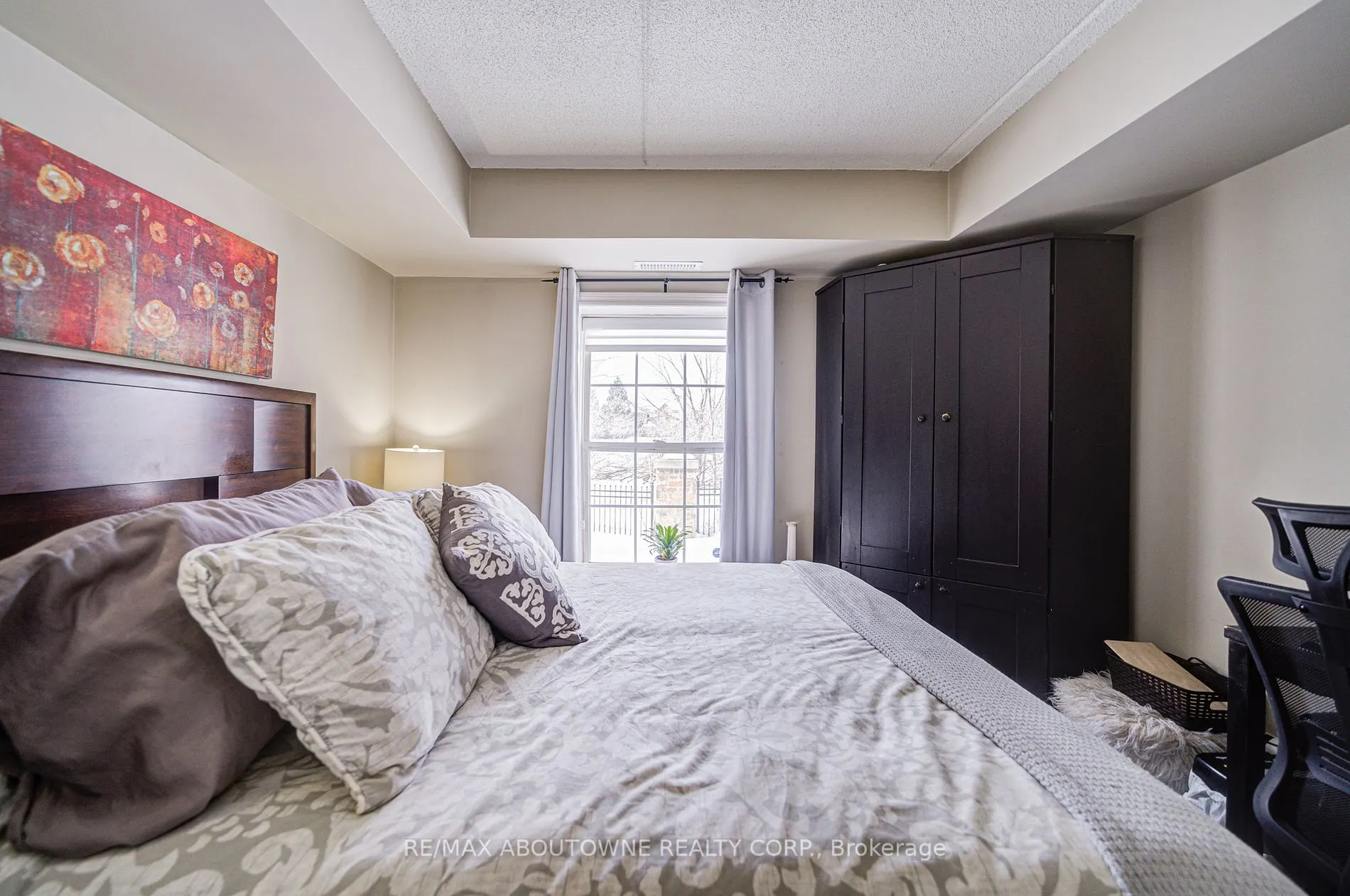 1490 Bishops Gate, #109