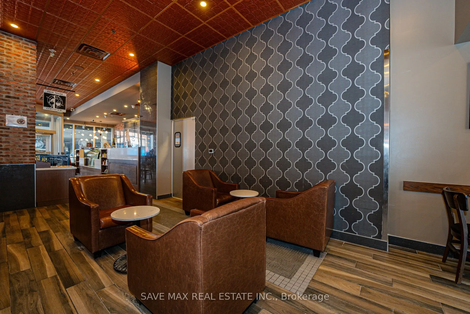 515 Lakeshore Road E, #101