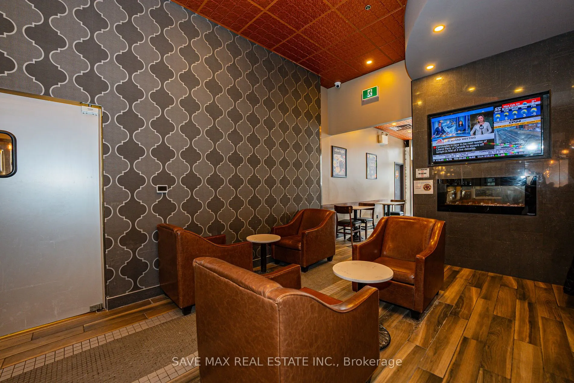 515 Lakeshore Road E, #101