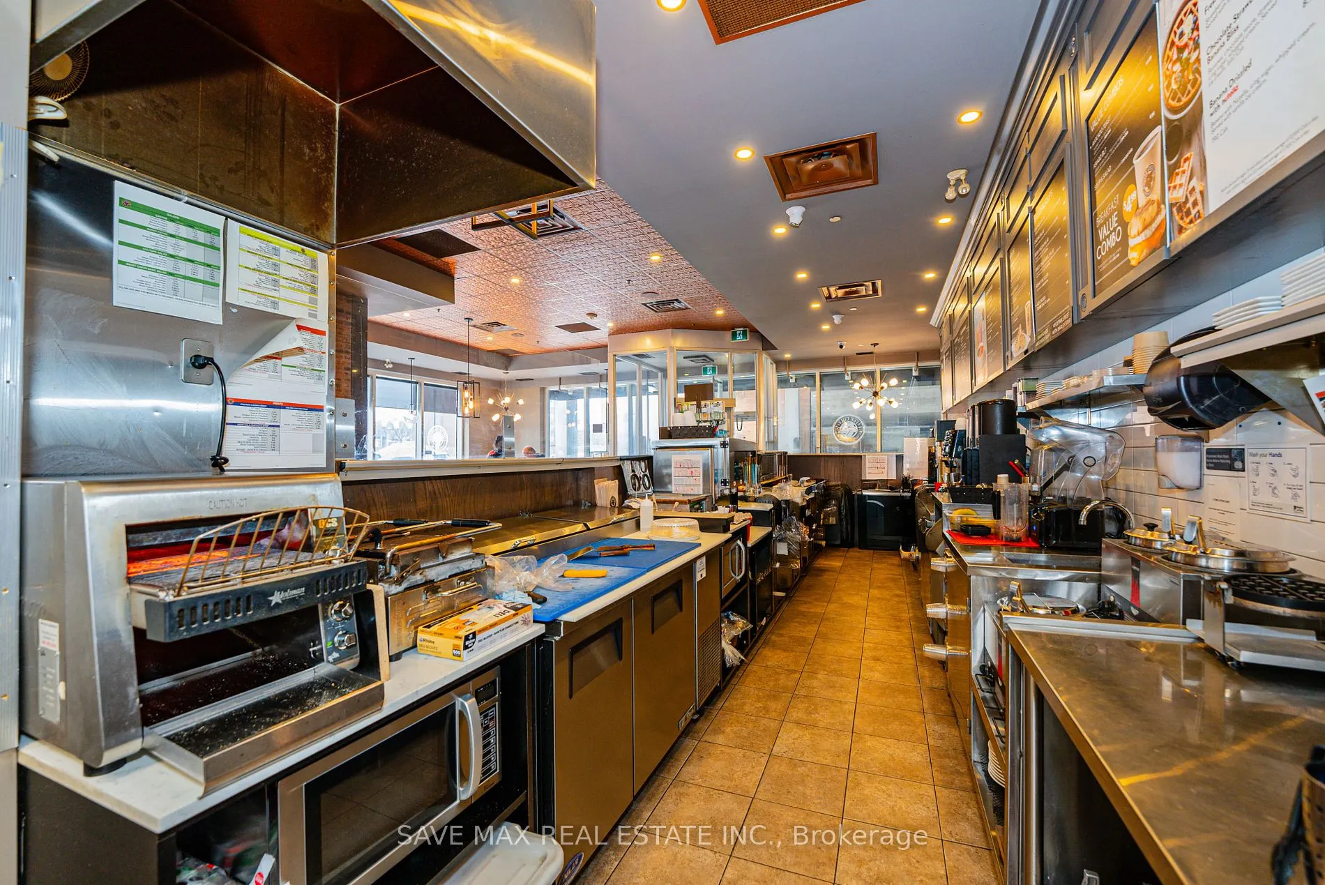 515 Lakeshore Road E, #101