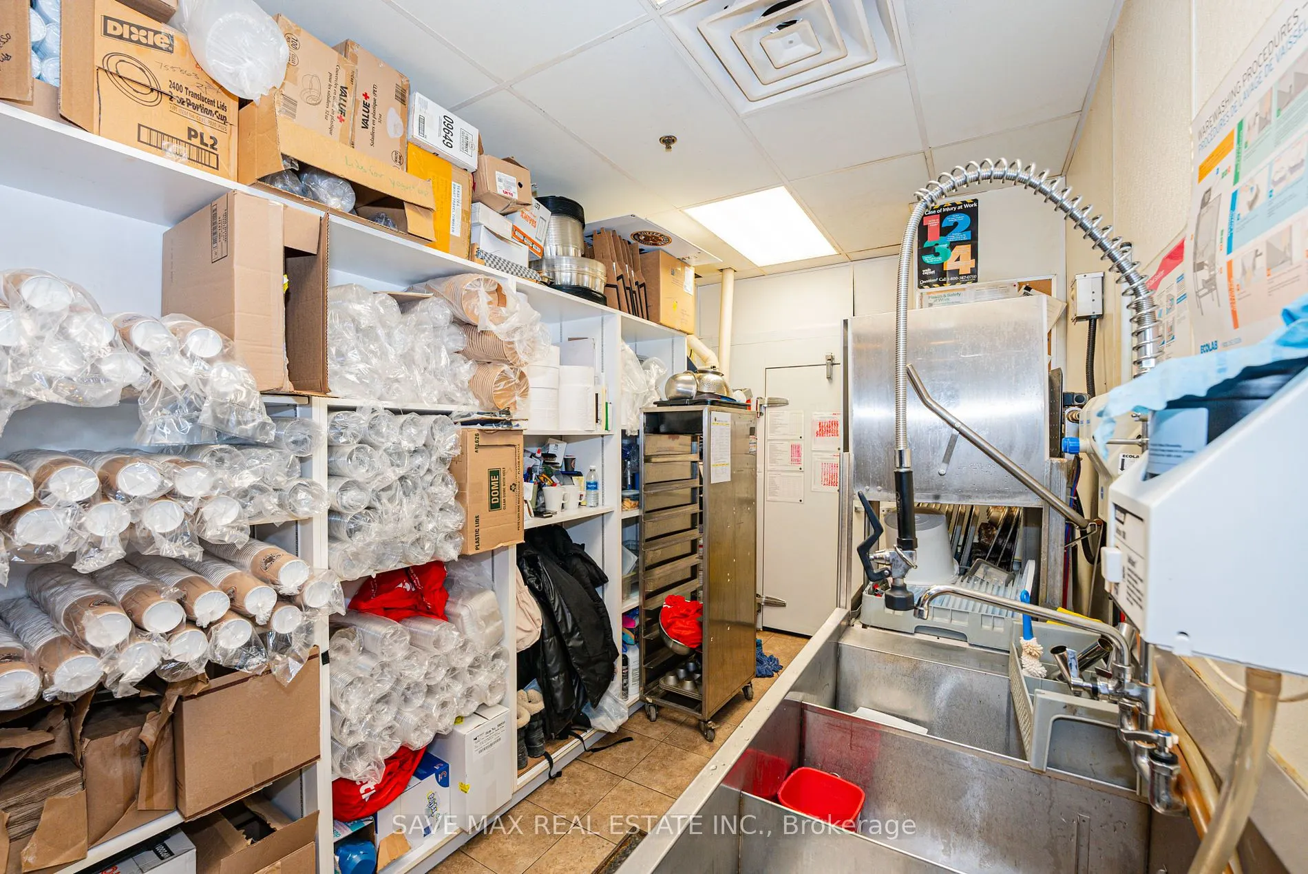 515 Lakeshore Road E, #101