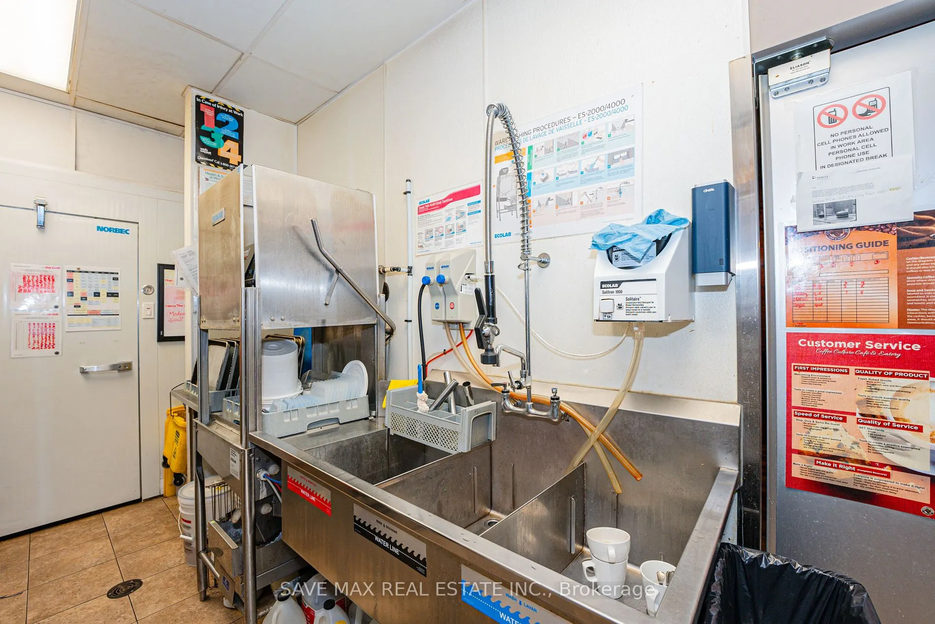 515 Lakeshore Road E, #101