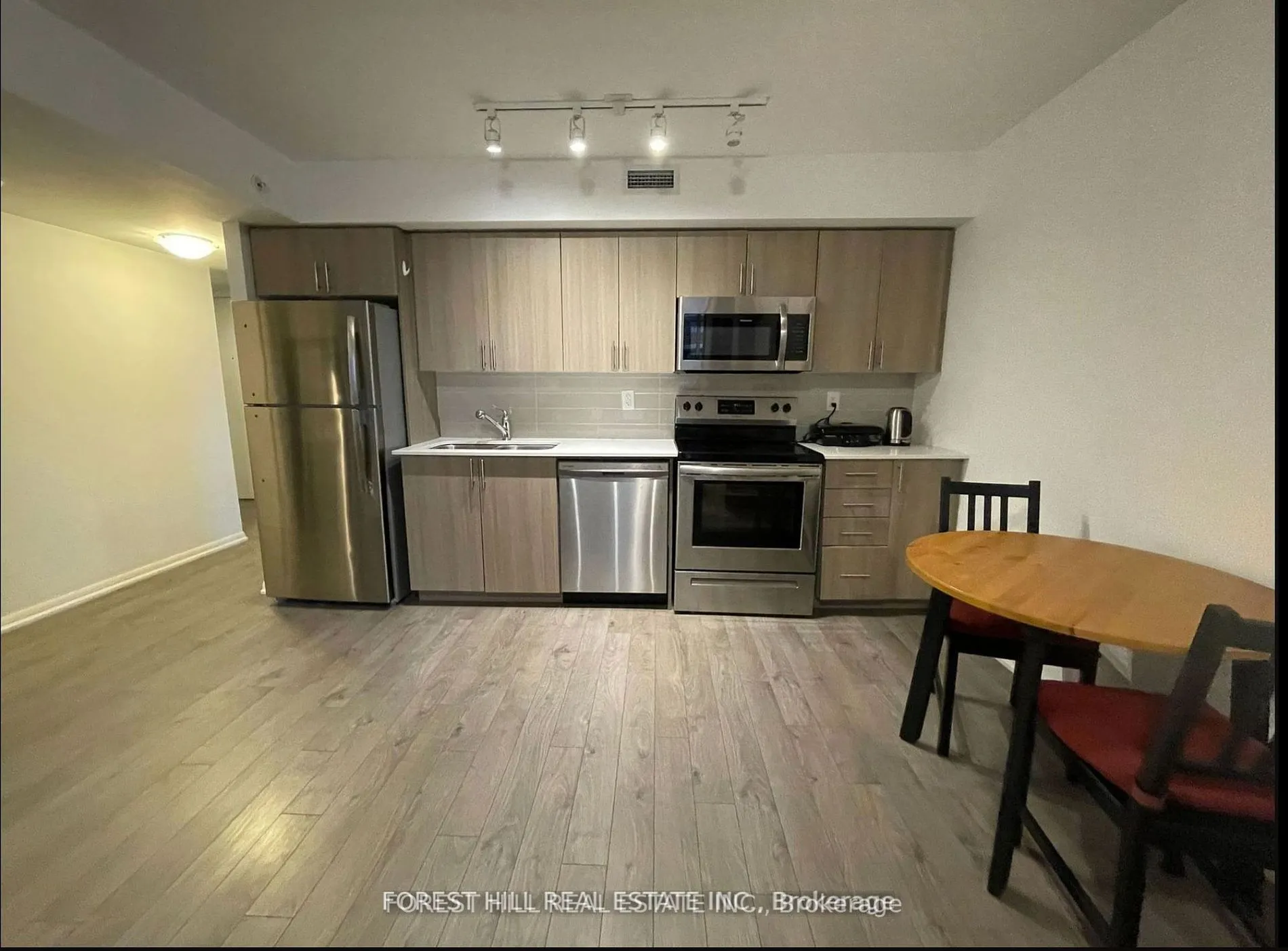3091 Dufferin Street, #208