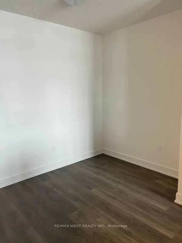 202 Burnhamthorpe Rd E N, #506W