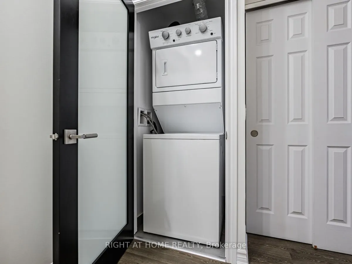 716 Main Street E, #1108