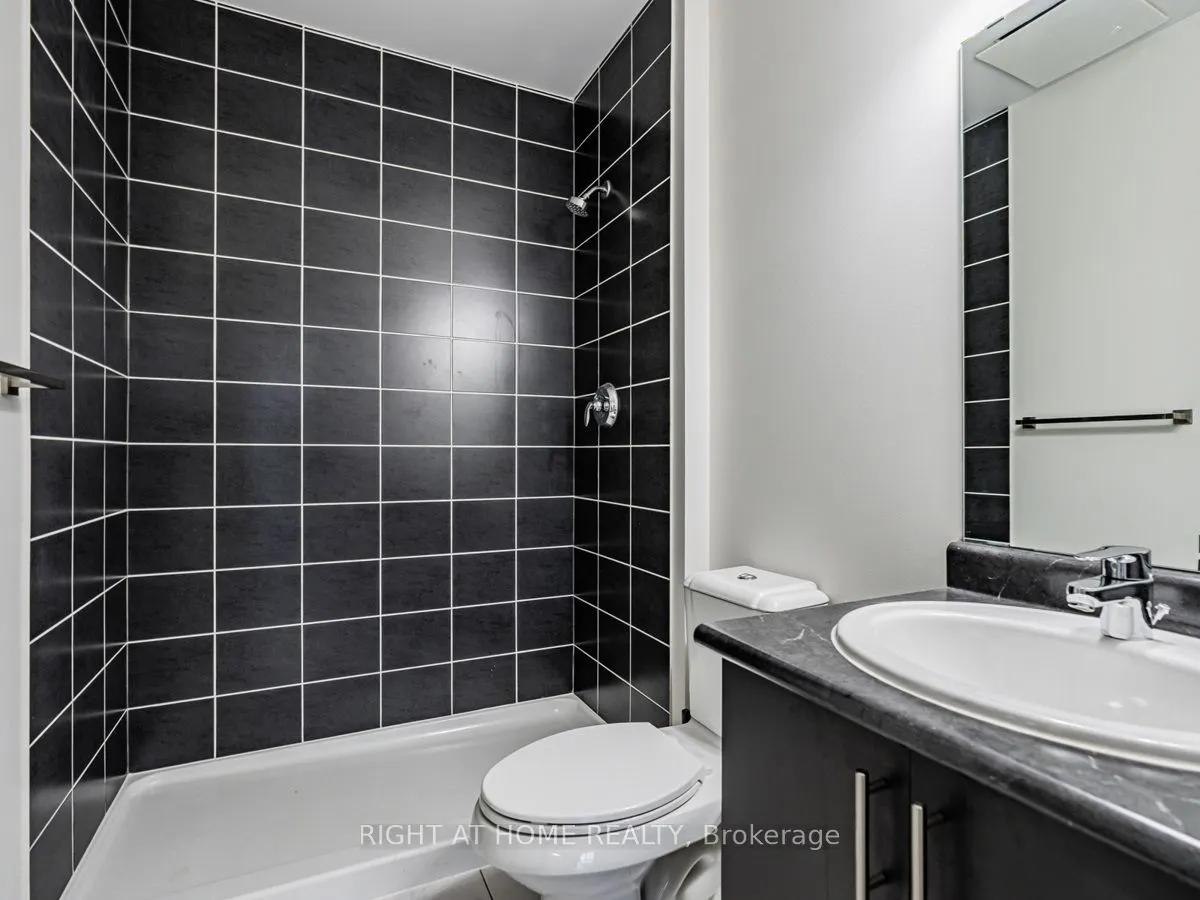 716 Main Street E, #1108