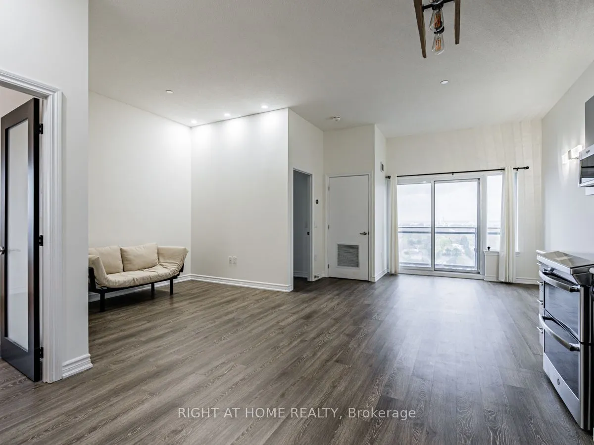 716 Main Street E, #1108