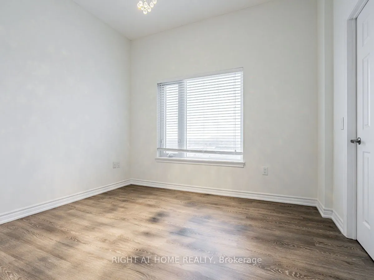 716 Main Street E, #1108