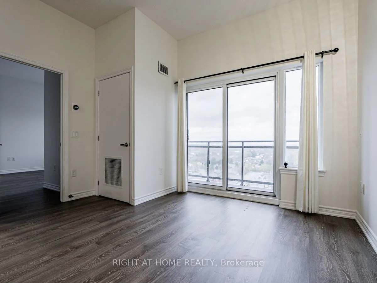 716 Main Street E, #1108
