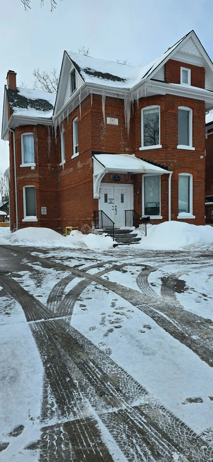247 Main Street N, #8