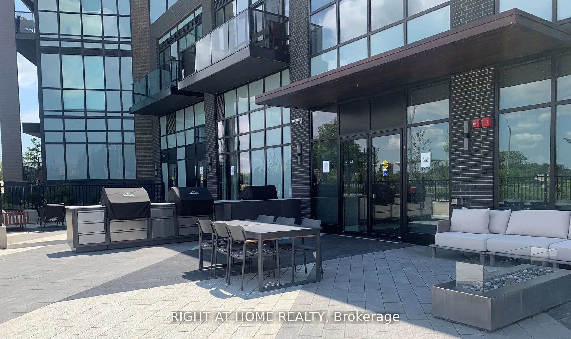 60 George Butchart Drive, #509