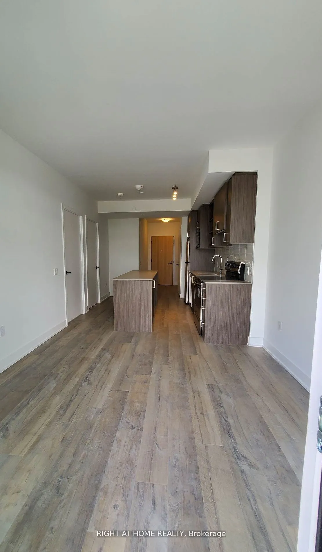 60 George Butchart Drive, #509