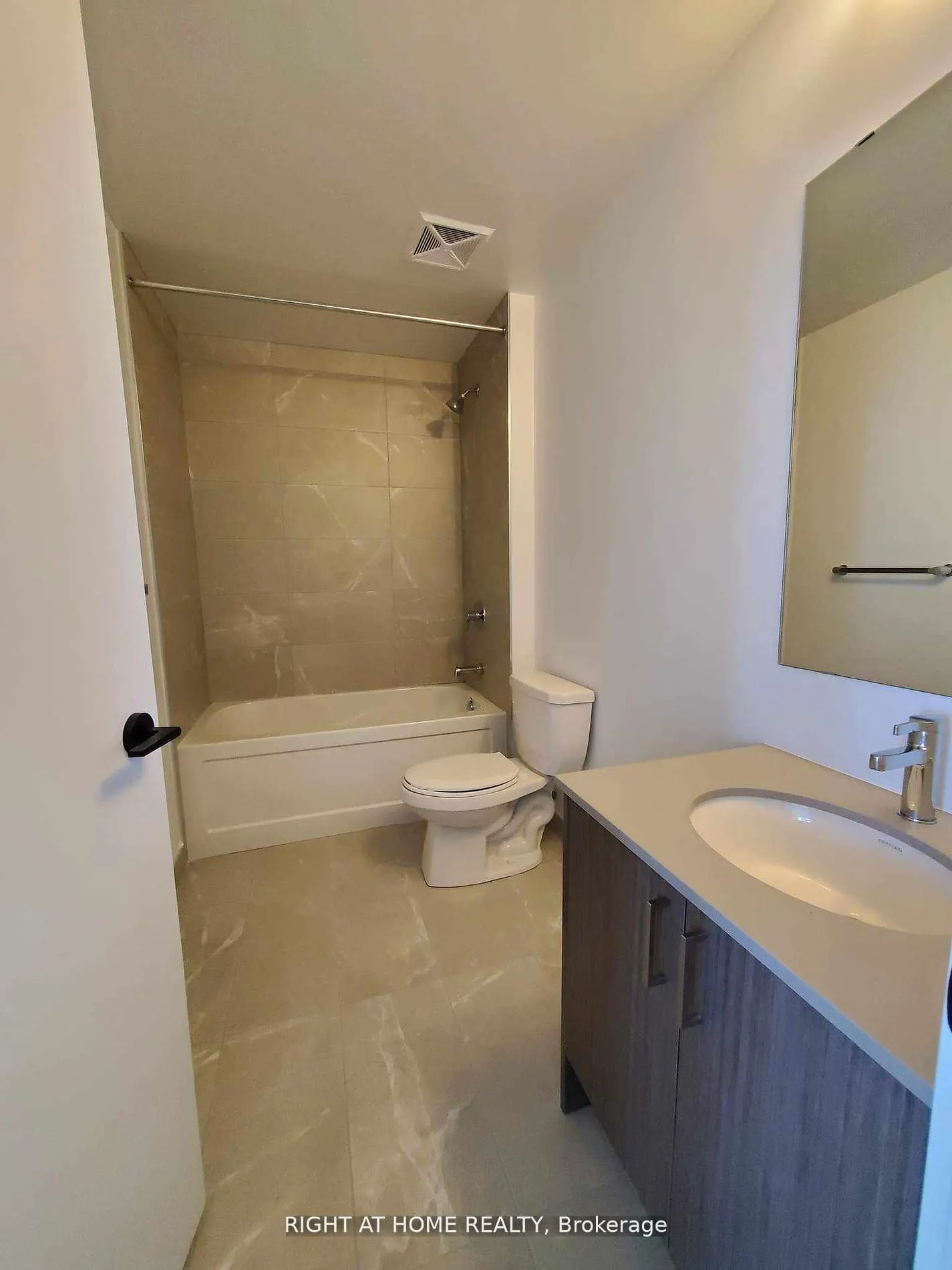 60 George Butchart Drive, #509