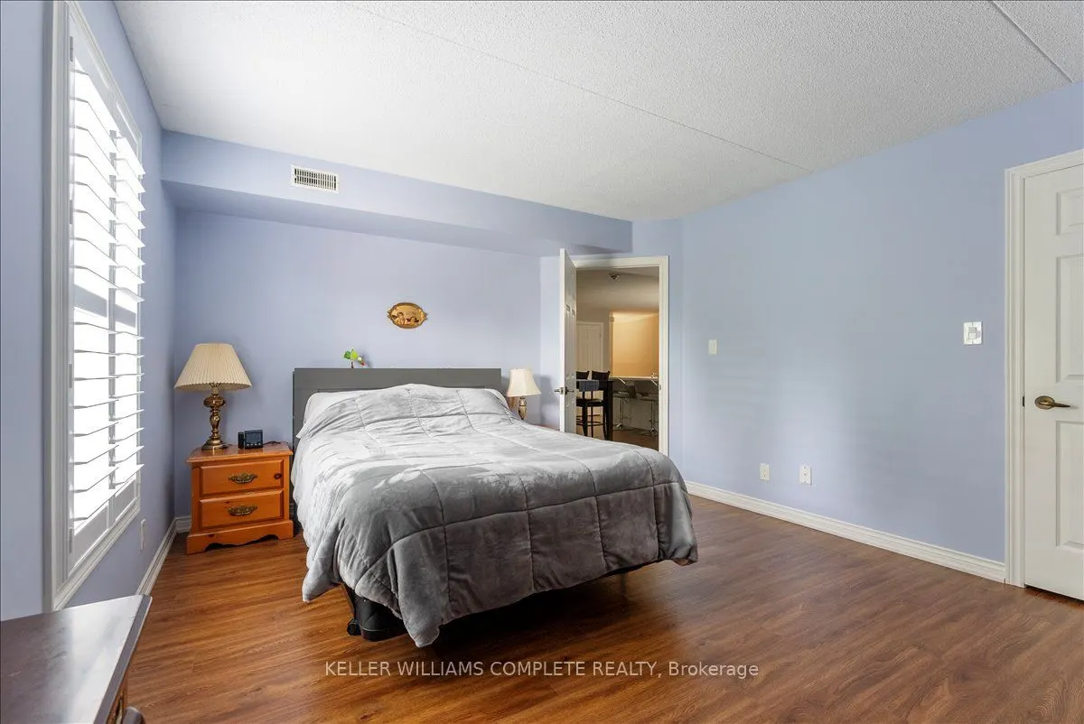 2010 CLEAVER Avenue, #211