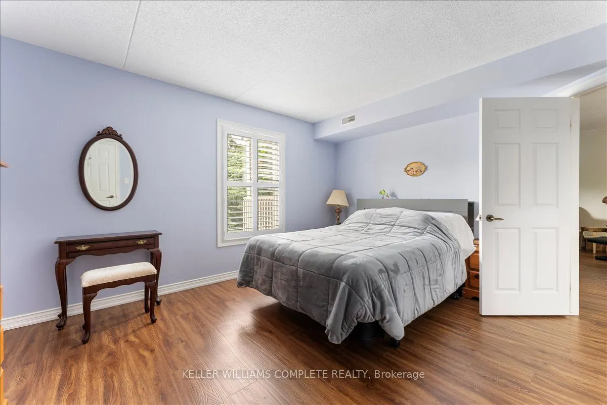 2010 CLEAVER Avenue, #211
