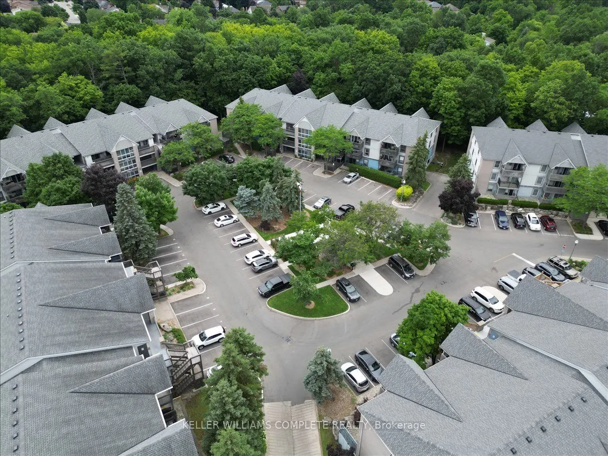 2010 CLEAVER Avenue, #211
