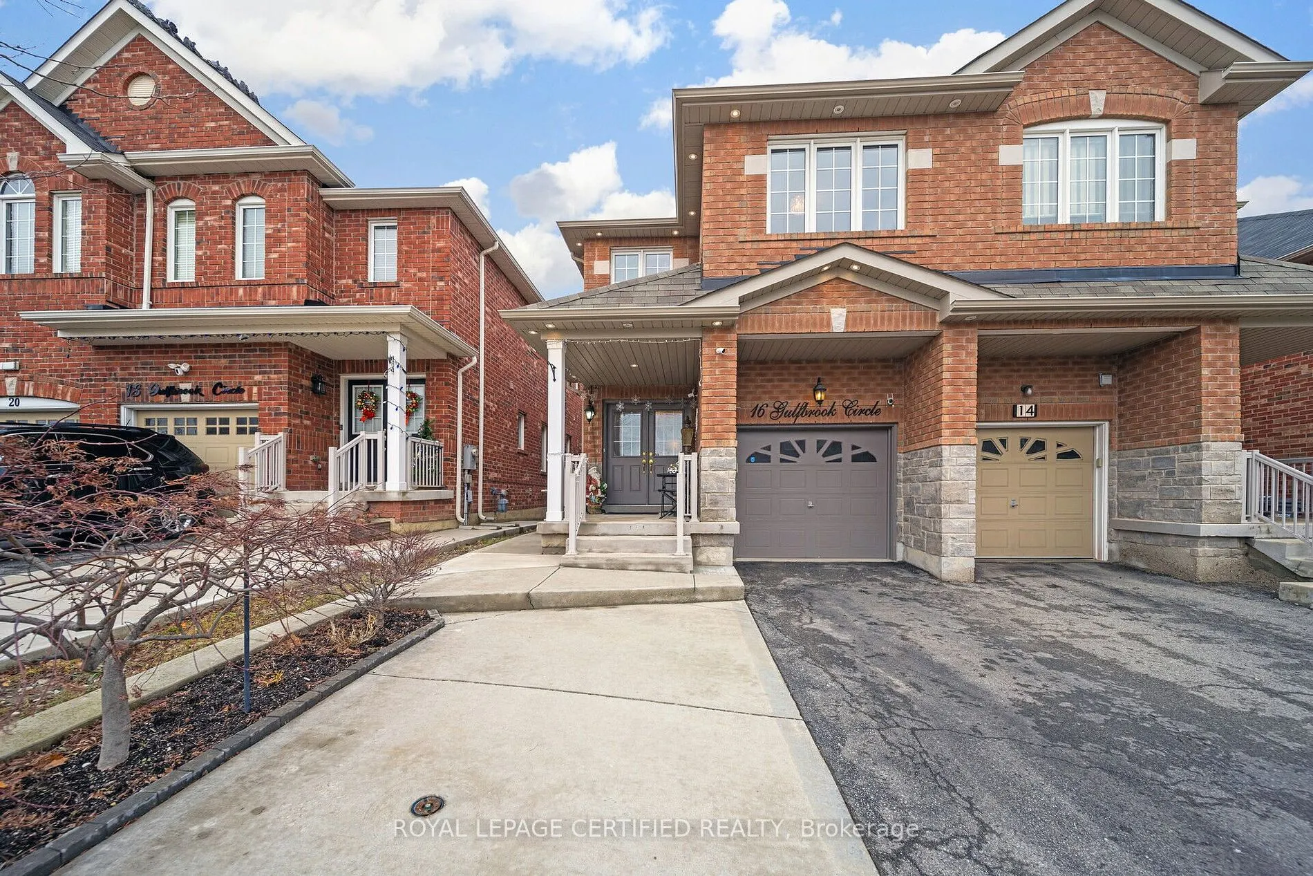 16 Gulfbrook Circle