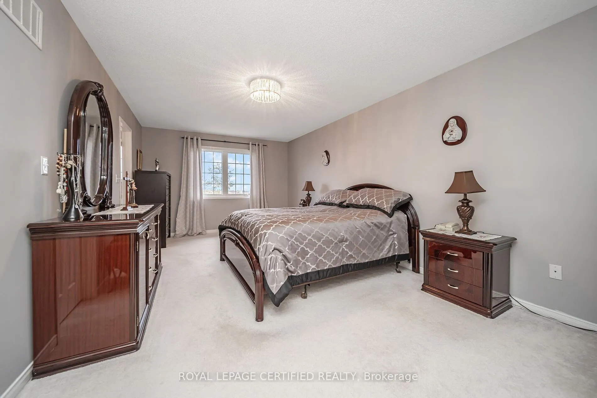16 Gulfbrook Circle