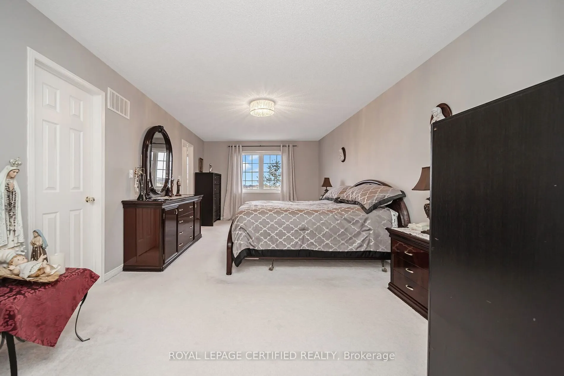 16 Gulfbrook Circle