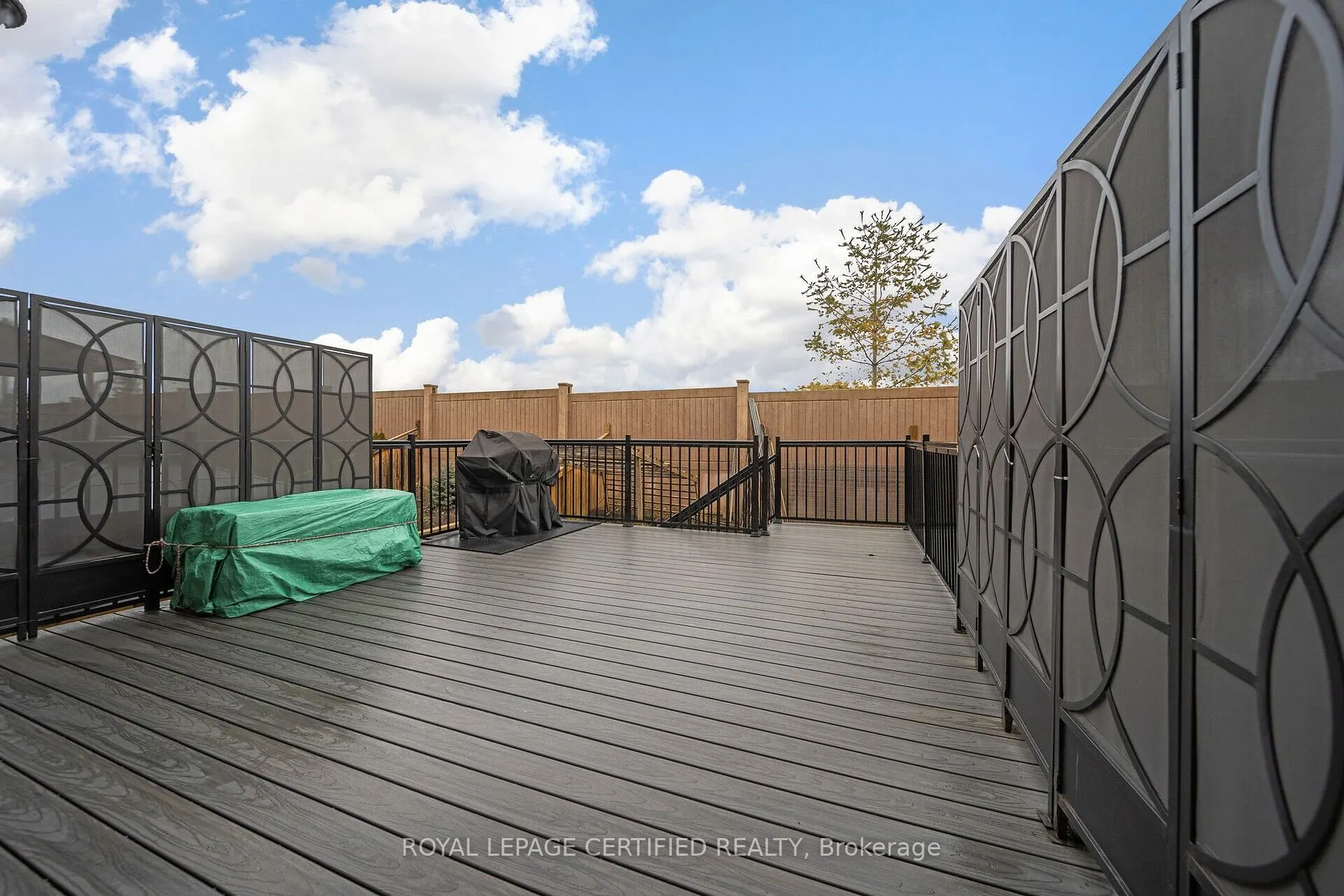 16 Gulfbrook Circle