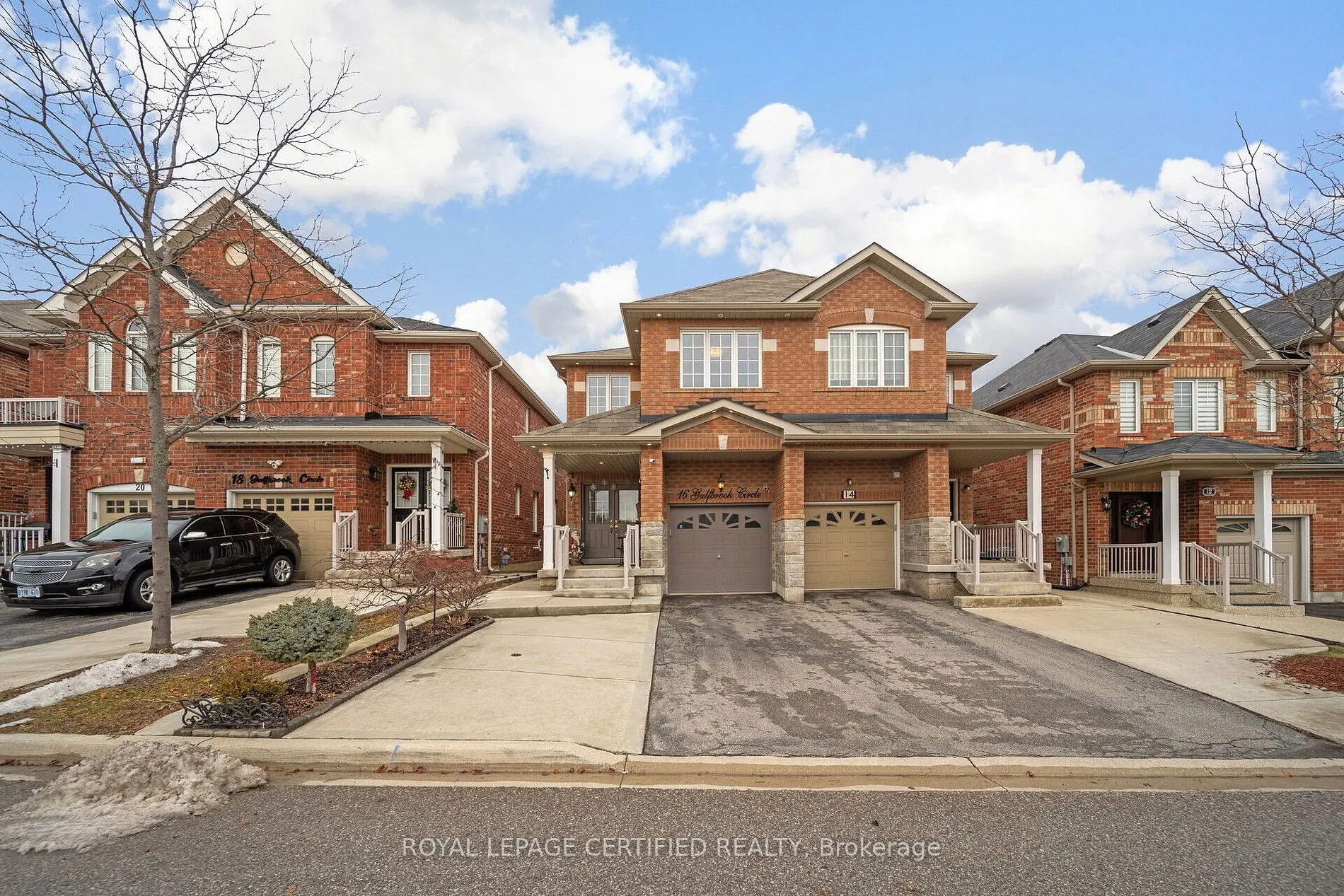 16 Gulfbrook Circle