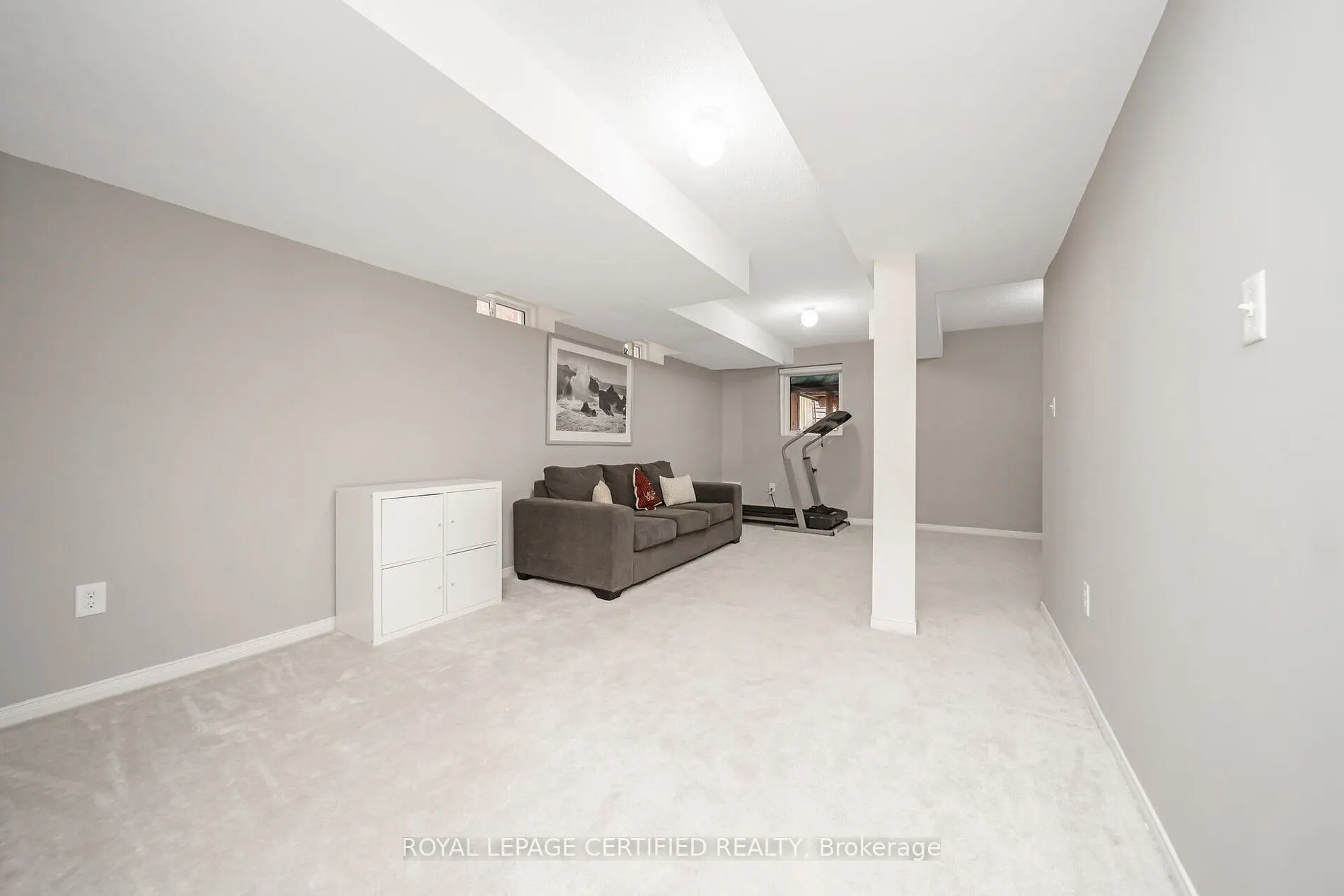 16 Gulfbrook Circle