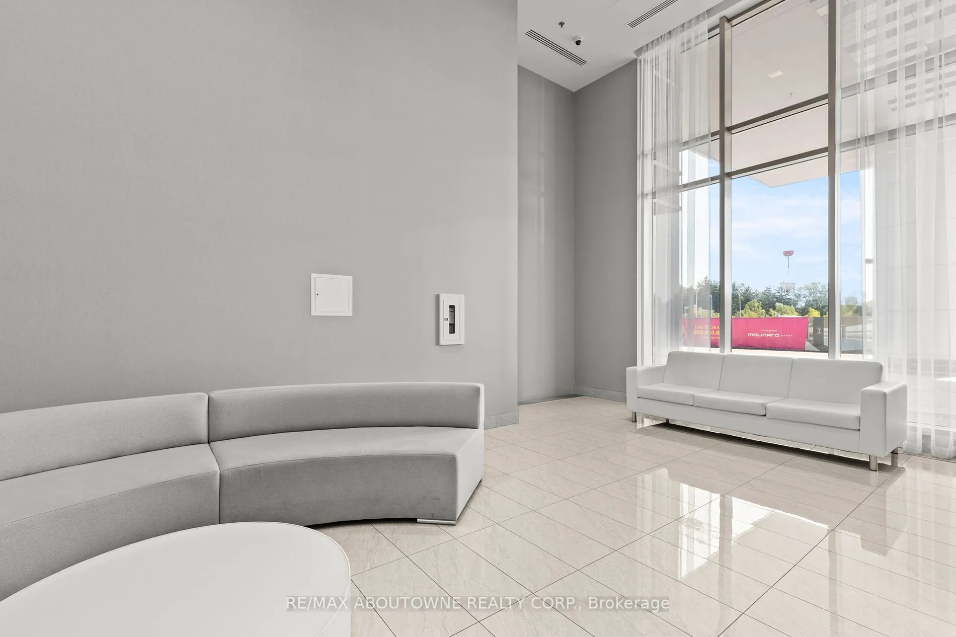 2087 Fairview Street, #608