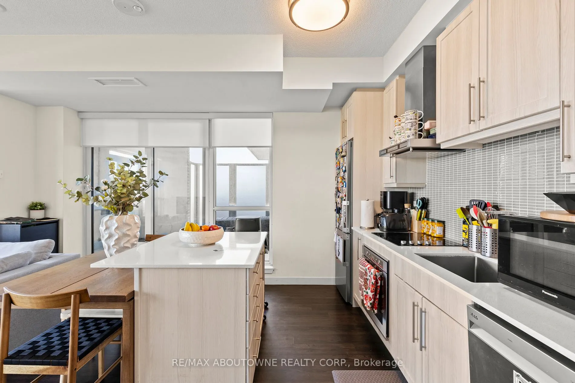 2087 Fairview Street, #608