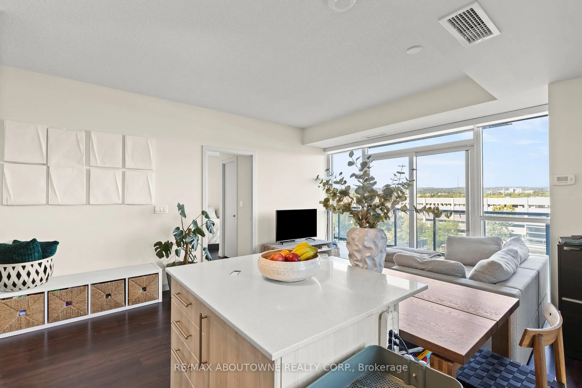 2087 Fairview Street, #608