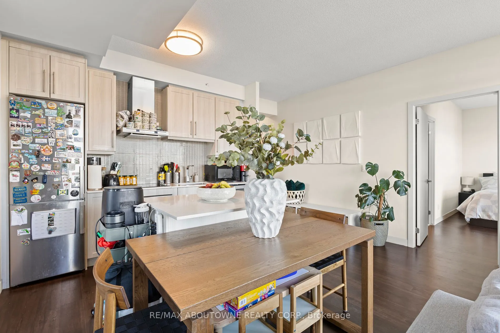 2087 Fairview Street, #608