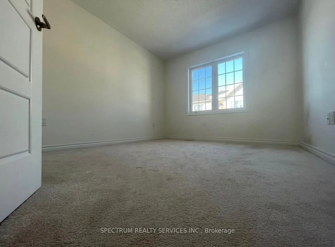 1000 Asleton Boulevard, #29