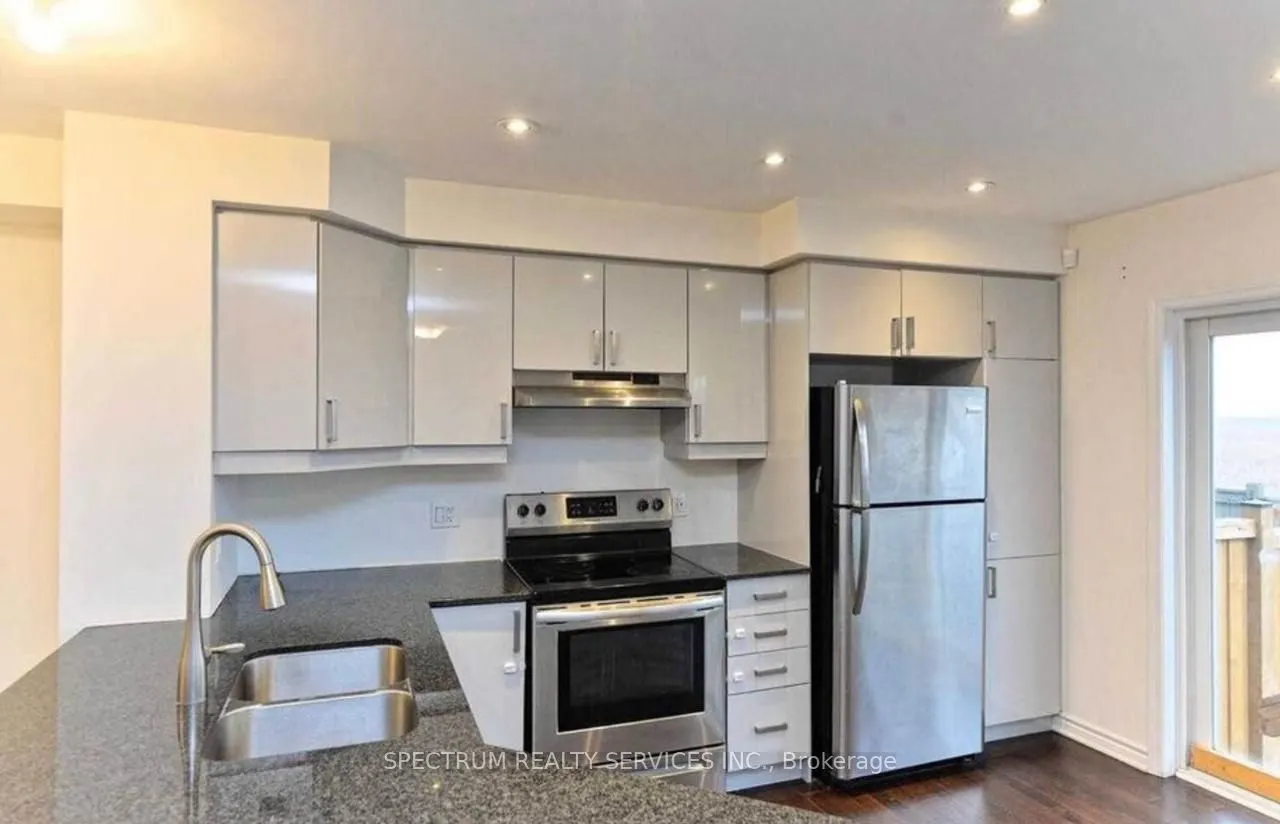 1000 Asleton Boulevard, #29