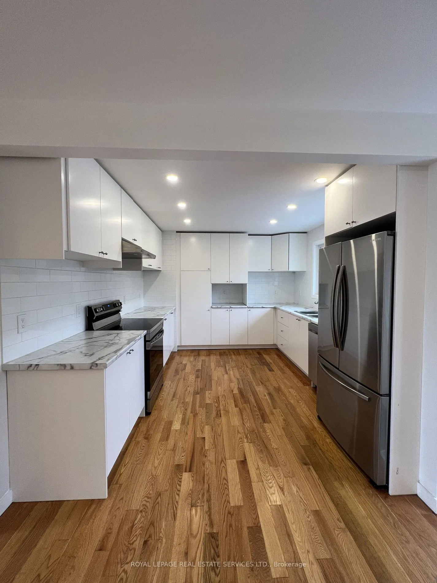 2202 Mount Forest Drive, #Upper Level