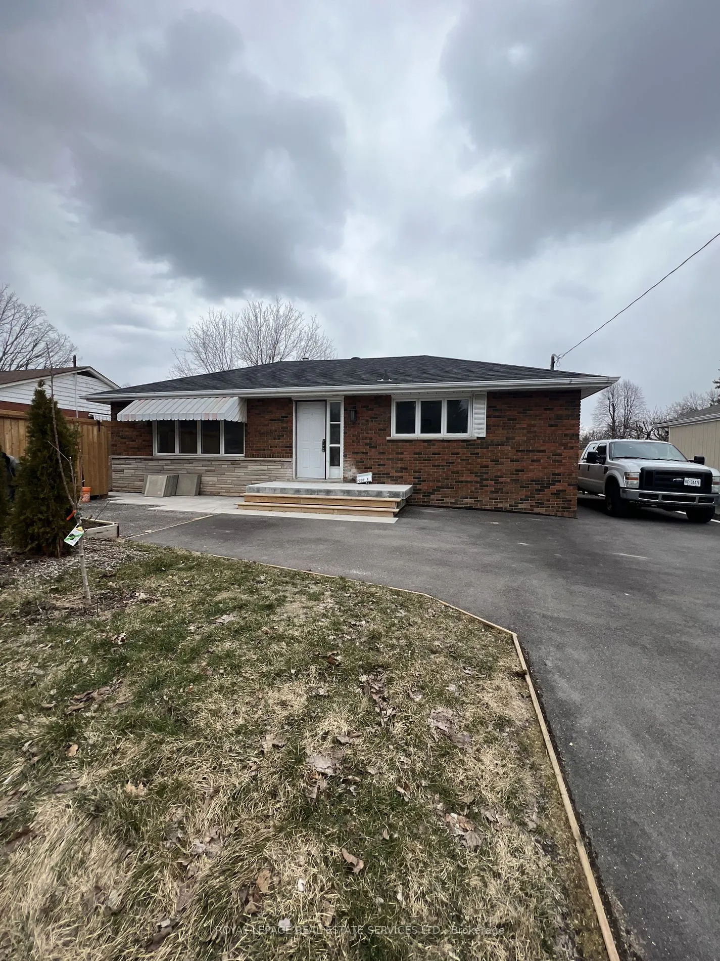 2202 Mount Forest Drive, #Upper Level