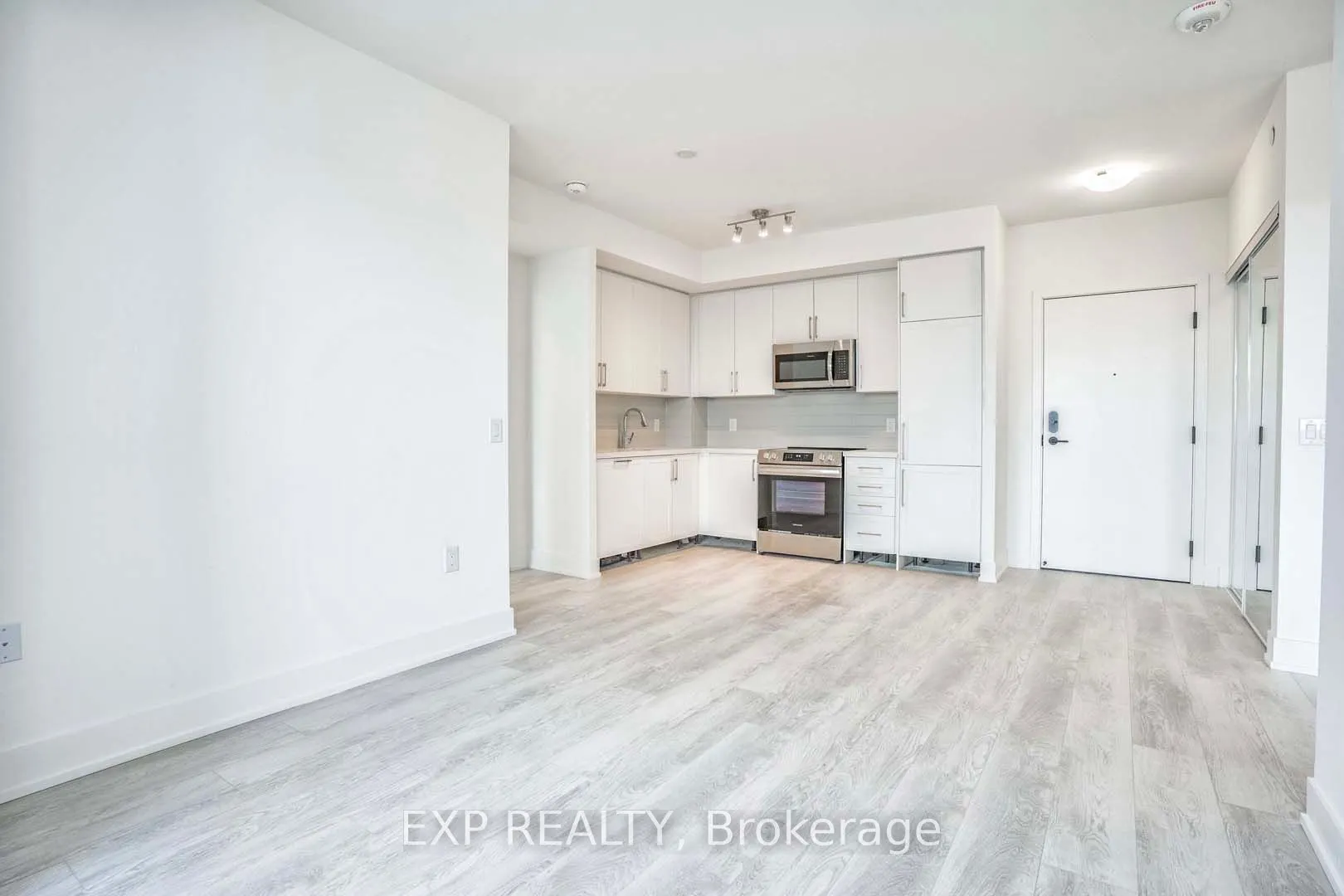 2450 Old Bronte Road, #708