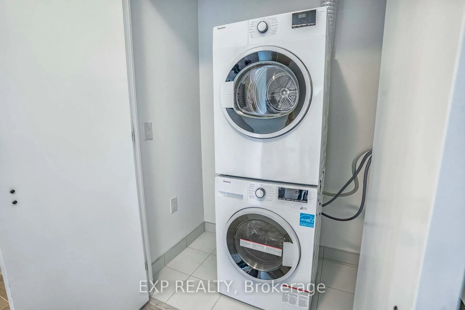 2450 Old Bronte Road, #708