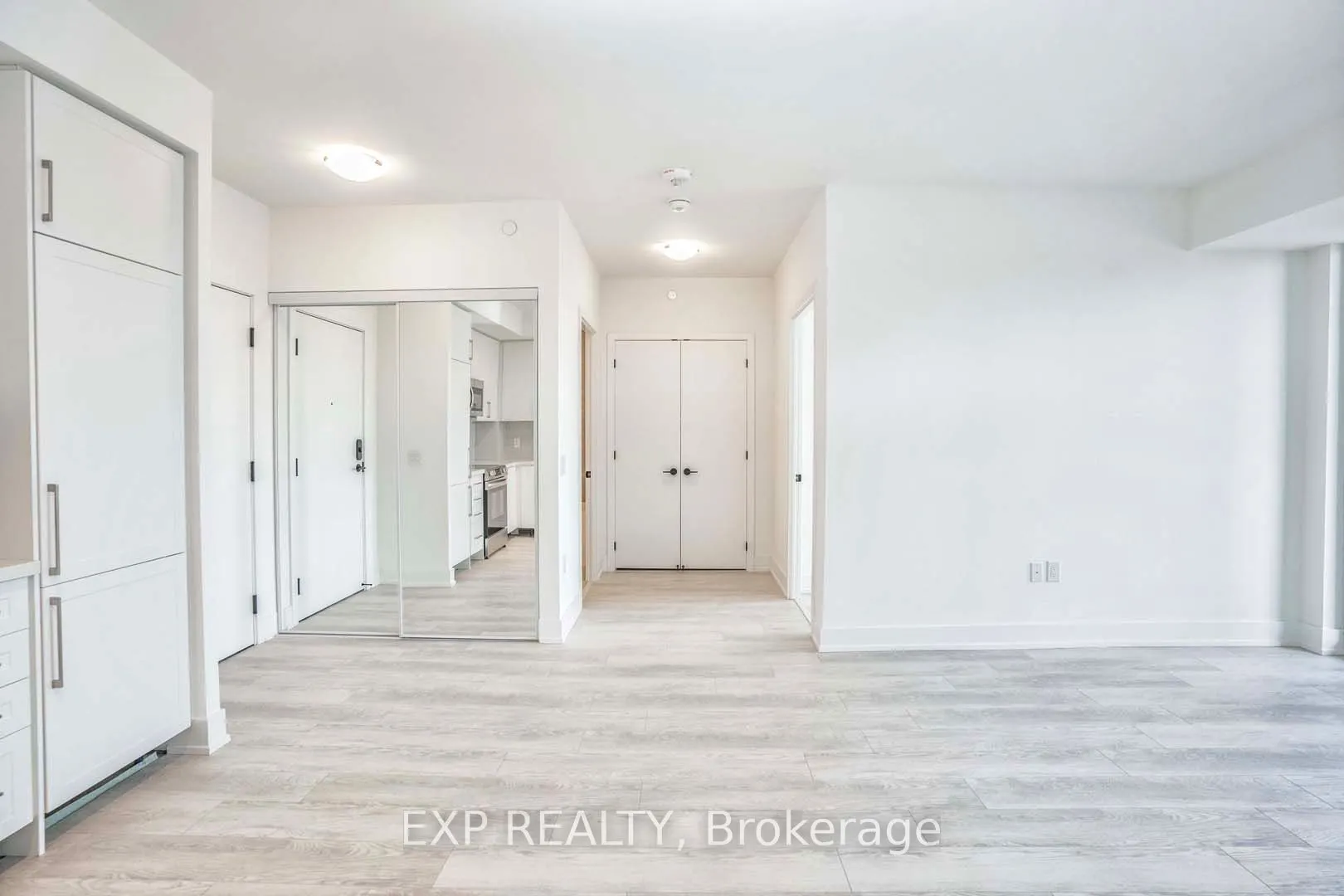 2450 Old Bronte Road, #708
