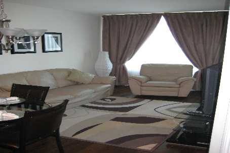 3504 Hurontario St, #2701