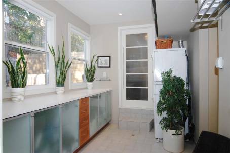 50 South Kingsway