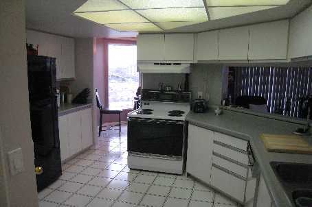 1271 Walden Circ, #1201